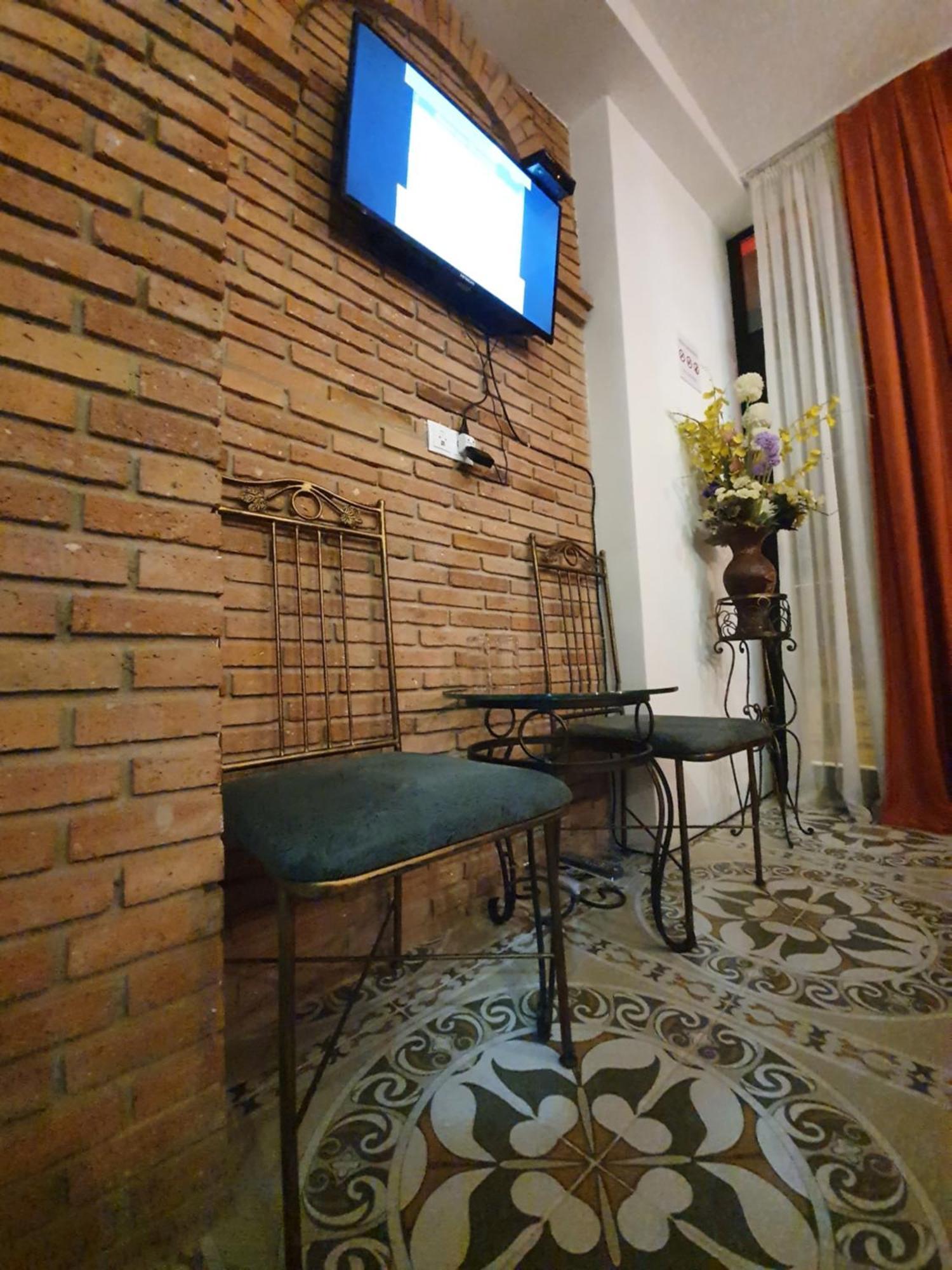 Janashia Boutique Hotels Тбилиси Стая снимка