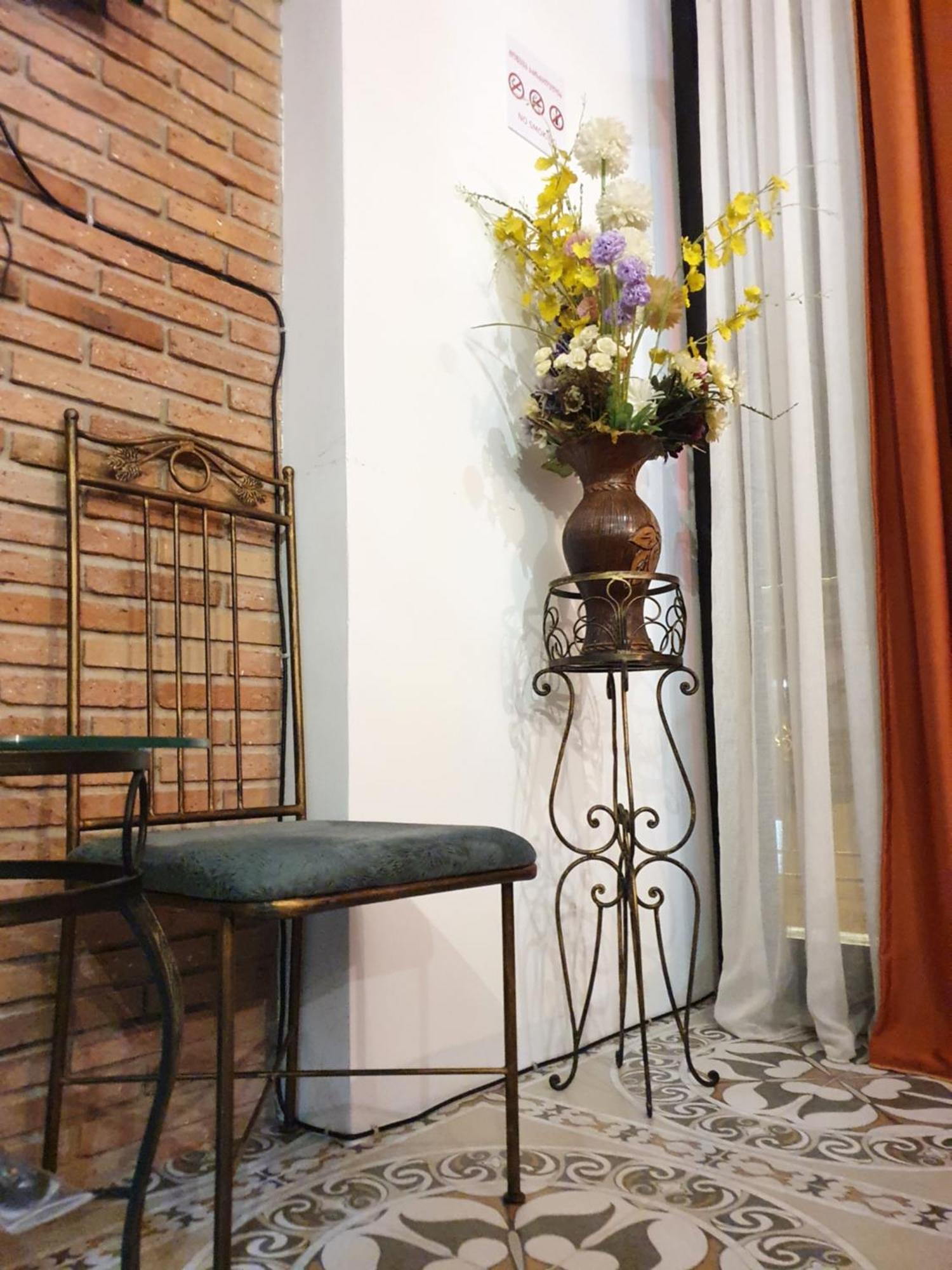 Janashia Boutique Hotels Тбилиси Стая снимка